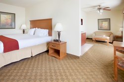  - Holiday Inn Express & Suites Zapata