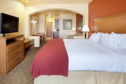  - Holiday Inn Express & Suites Zapata