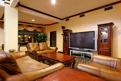  - Holiday Inn Express Crockett