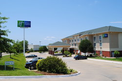  - Holiday Inn Express Boonville