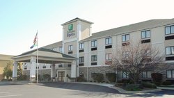  - Holiday Inn Express Marshall