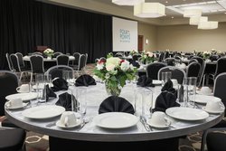  - Four Points by Sheraton Hotel Bentonville