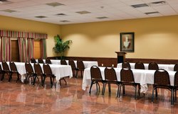  - Holiday Inn Express Salado - I-35, Exit 285, 286