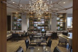  - Marriott Hotel Old City Philadelphia - I-95, Exit 20