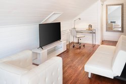  - Saint Hotel Key West