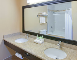  - Holiday Inn Express Oakdale