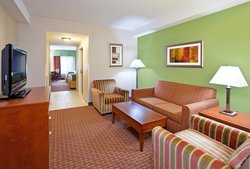  - Holiday Inn Express Niagara Falls