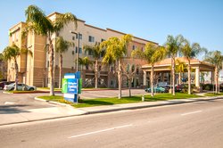  - Holiday Inn Express Central Bakersfield