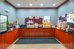  - Holiday Inn Express Central Bakersfield