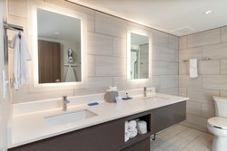  - Holiday Inn Express & Suites Pensacola Beach