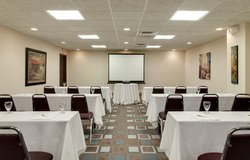  - Holiday Inn Downtown Niagara Falls