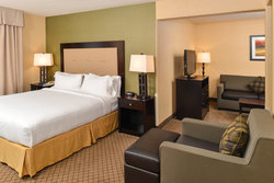  - Holiday Inn Express Woodland - I-5, Exit 536