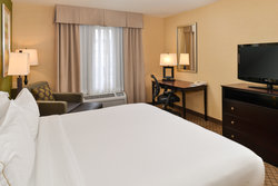  - Holiday Inn Express Woodland - I-5, Exit 536