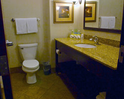 - Holiday Inn Express & Suites Heber Springs