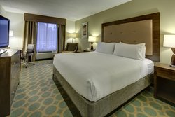  - Holiday Inn Express & Suites Emporia - I-95, Exit 11