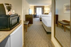  - Holiday Inn Express & Suites Emporia - I-95, Exit 11