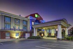  - Holiday Inn Express & Suites Emporia - I-95, Exit 11