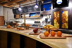  - Courtyard by Marriott Airport Louisville - I-65, Exit 131B