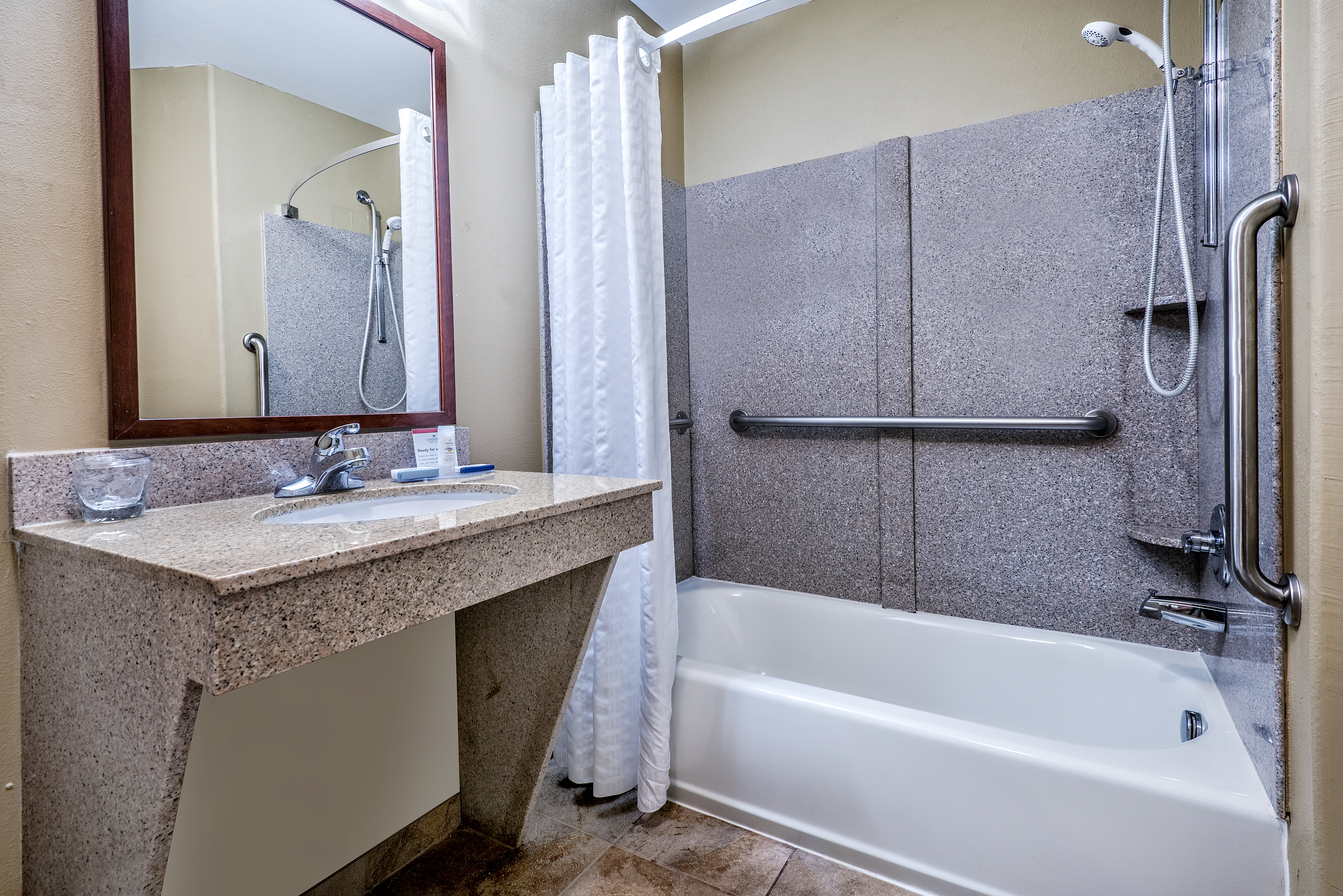 CANDLEWOOD SUITES GALVESTON BY IHG-guestroom-Guest Room.jpg