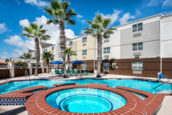  - Candlewood Suites Galveston - I-45, Exit 1