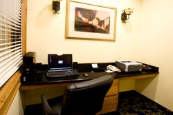 - Holiday Inn Express & Suites Jourdanton