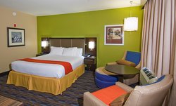  - Holiday Inn Express & Suites Fulton - I-22, Exit 104