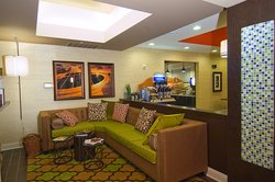  - Holiday Inn Express & Suites Fulton - I-22, Exit 104