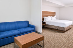  - Holiday Inn Express & Suites Siloam Springs