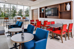  - Holiday Inn Express & Suites Siloam Springs