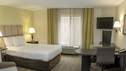 - Candlewood Suites Stevensville - I-94, Exit 23