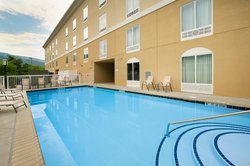  - Holiday Inn Express & Suites Caryville