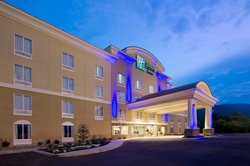  - Holiday Inn Express & Suites Caryville
