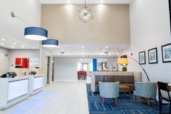  - Holiday Inn Express & Suites Lake Forest