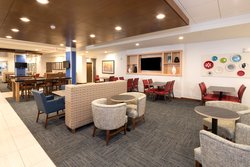  - Holiday Inn Express & Suites Gaylord - I-75, Exit 282
