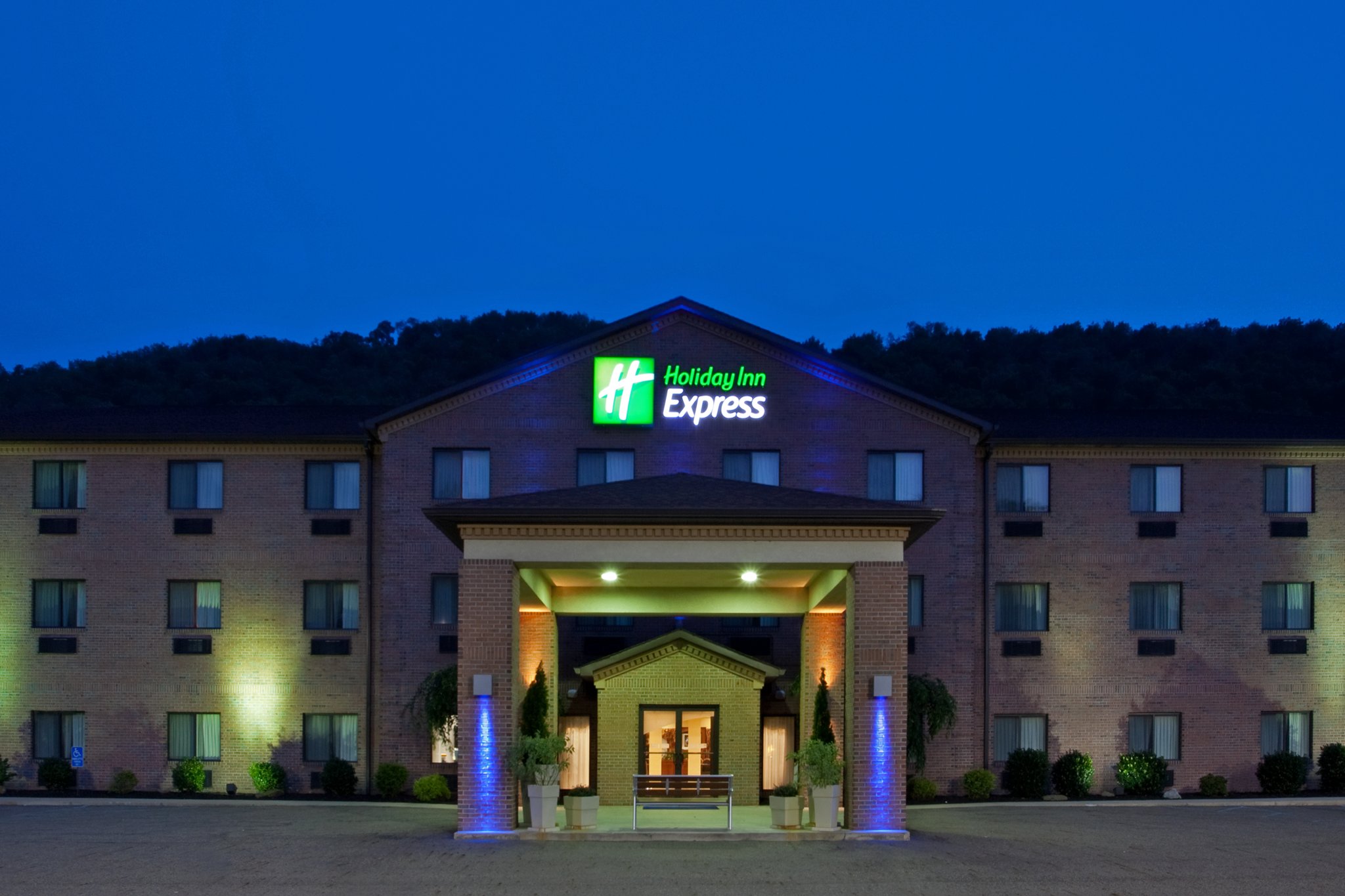 Holiday Inn Express NEWELL-CHESTER WV