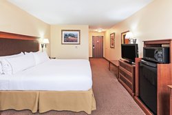  - Holiday Inn Express & Suites Laredo