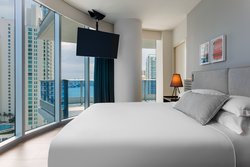  - Kimpton Epic Hotel Miami - I-95, Exit 2A & 2C
