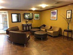  - Candlewood Suites Colonial Heights - I-95, Exit 58