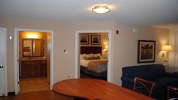  - Candlewood Suites Colonial Heights - I-95, Exit 58