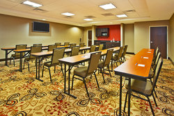  - Holiday Inn Express & Suites Springfield - I-70, Exit 54
