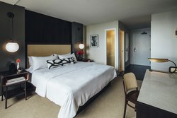  - Hotel Renew Honolulu