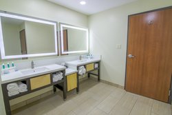  - Holiday Inn Express & Suites Raymondville