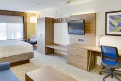  - Holiday Inn Express & Suites Chickasha