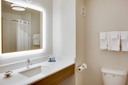  - Holiday Inn Express & Suites Chickasha