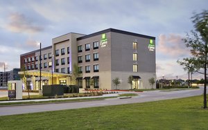 Holiday Inn Express & Suites Northwest Frisco, TX - See Discounts