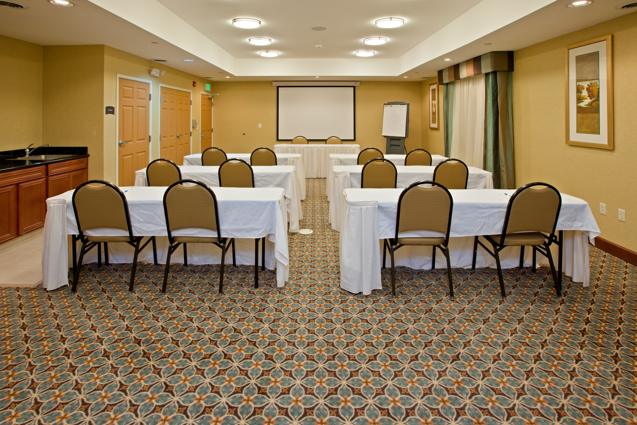 Staybridge Suites SOUTH BEND-UNIVERSITY AREA, image size:2048x1365