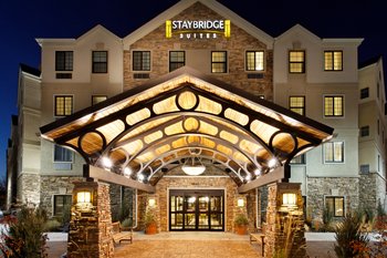 Staybridge Stes Cranberry Twsp