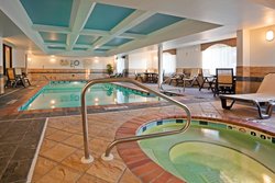  - Holiday Inn Express & Suites Mountain Brook Birmingham