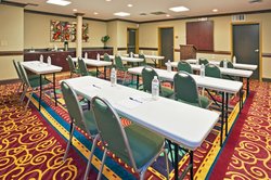  - Holiday Inn Express & Suites Mountain Brook Birmingham
