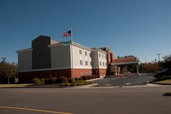  - Holiday Inn Express & Suites Athens - I-65, Exit 351